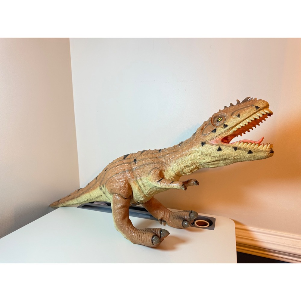 Disney Dinoland Carnotaurus Figure Kids OS Brown Latex Realistic Dinosaur Toy